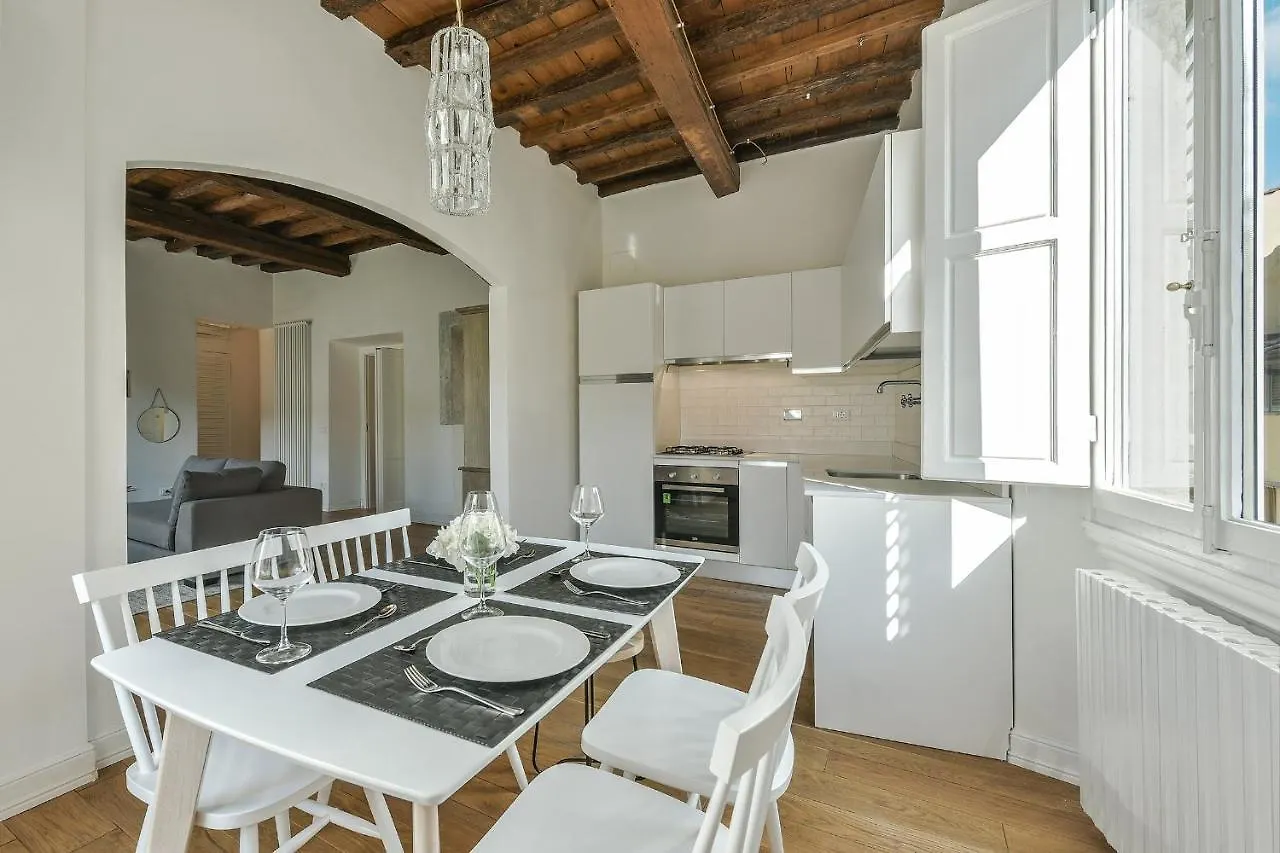 Apartments Florence - Oltrarno Elegance